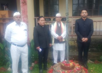 रुद्रप्रयाग : भारत माता की जय कारो से गूंजा तहसील परिसर, राज्य आंदोलनकारी सुरेंद्र सकलानी और हयात सिंह राणा ने की आवाज बुलंद