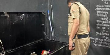 दुस्साहस : शनि देव को भी नहीं छोड़ा चोरों ने, ताला तोड़कर हजारों की नगदी साफ