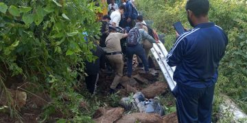 ब्रेकिंग : कर्णप्रयाग-गैरसैंण हाईवे पर बड़ा हादसा टला, भूस्खलन में दबी स्कूटी, सवार ने भागकर बचाई जान