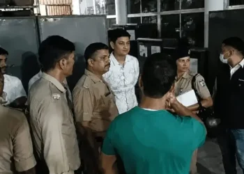बड़ी खबर : यहां परिवहन कार्यालय के अंदर फायरिंग से हड़कंप