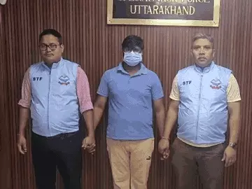 देहरादून : शेयर मार्केट में मुनाफे का झांसा देकर 69.90 लाख की ठगी, उत्तराखंड STF ने ग्रेटर नोएडा से एक आरोपी दबोचा