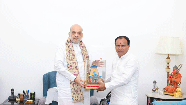 बड़ी खबर : केंद्रीय सहकारिता मंत्री अमित शाह से मिले डॉ. धन सिंह रावत, सहकारिता योजनाओं पर की चर्चा