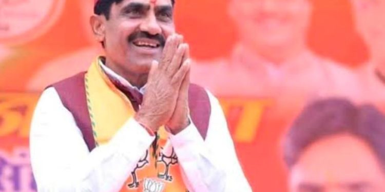 ऋषिकेश : भाजपा मेयर से बिना पूछे ही बना दिए नामित पार्षद, चलती नहीं या सुनता नहीं कोई!
