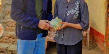 सराहनीय : उत्तरकाशी में जरूरतमंद परिवार के लिए चली सहयोग मुहिम, रुद्रप्रयाग के युवक ने सौंपी सहायता राशि