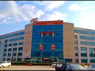एम्स में फर्जी भर्ती का खेल : तीन आरोपी पकड़े, पूर्व निदेशक के दौर से ही घोटालों से घिरा है एम्स ऋषिकेश