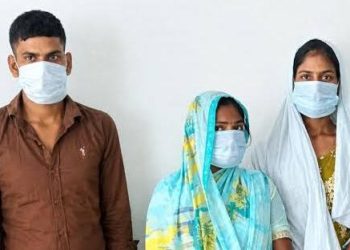 ममता हुई शर्मसार : बच्ची के इलाज के लिए पैसे नहीं थे तो मां ने नवजात को रख दिया कार के नीचे, हुई मौत, तीन गिरफ्तार