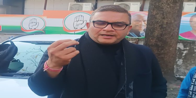 ब्रेकिंग : विधायक सुमित हृदयेश का सनसनीखेज आरोप, बोले- मेरी हत्या की साजिश रची जा रही है, परिवार के फोन हो रहे हैं टैप