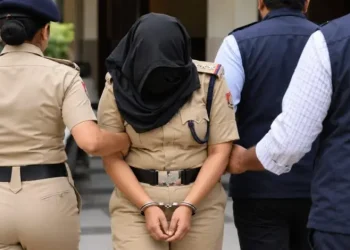 ब्रेकिंग : रानीपुर थाने की महिला एएसआई रिश्वत लेते धरी गई, विजिलेंस ने 10 हजार के साथ दबोचा